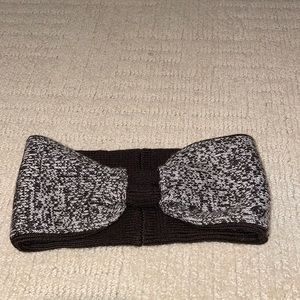 NWOT LULULEMON EAR COVER